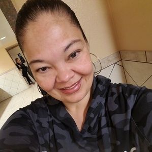 Meet your Posher, Tina